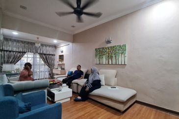 LUNAS KULIM RUMAH SEMI D SETINGKAT FREEHOLD RENO FOR SALE
