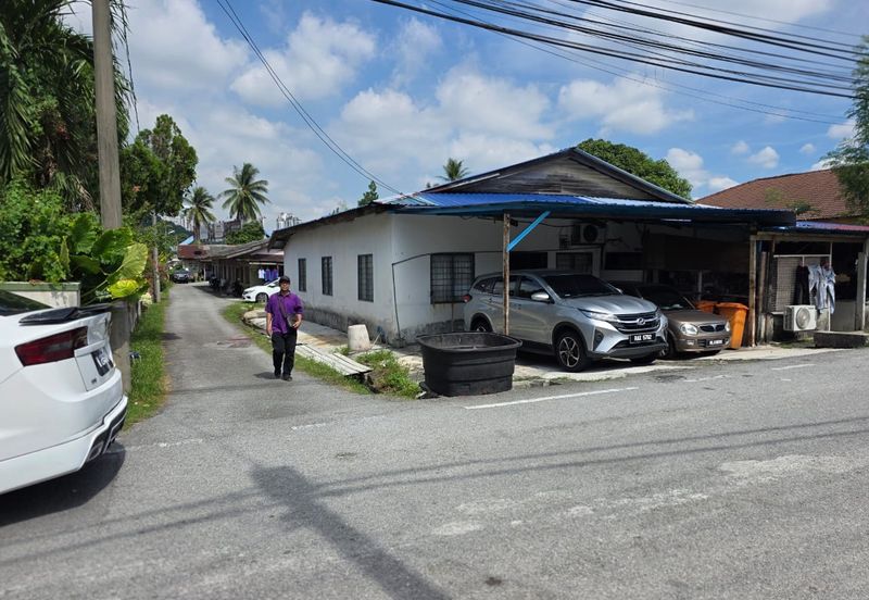 ULU KLANG KUALA LUMPUR LAND WITH  8 Doors Rented House Unit FOR SALE