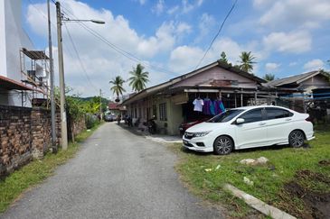 Property with 8 Doors Rented House Unit at Jalan Datuk Abu Samah, Ulu Klang , Kuala Lumpur