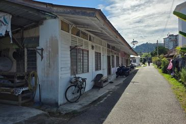 Property with 8 Doors Rented House Unit at Jalan Datuk Abu Samah, Ulu Klang , Kuala Lumpur