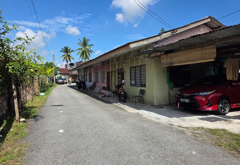 ULU KLANG KUALA LUMPUR LAND WITH  8 Doors Rented House Unit FOR SALE