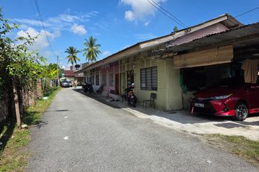 Property with 8 Doors Rented House Unit at Jalan Datuk Abu Samah, Ulu Klang , Kuala Lumpur