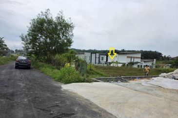 WOW Lot Banglo di Sepang sebelah Salak Tinggi. Lokasi cantik antara Kota Warisan, Nilai, BB Salak Tinggi dan KLIA.