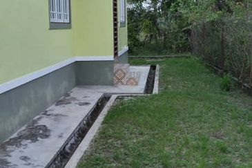 Bungalow 1 Tingkat Di Bachok dekat Sekolah 