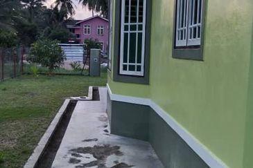 Bungalow 1 Tingkat Di Bachok dekat Sekolah 