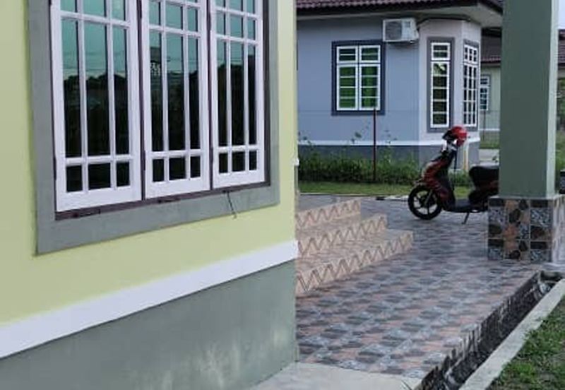 Bungalow 1 Tingkat Di Bachok dekat Sekolah 
