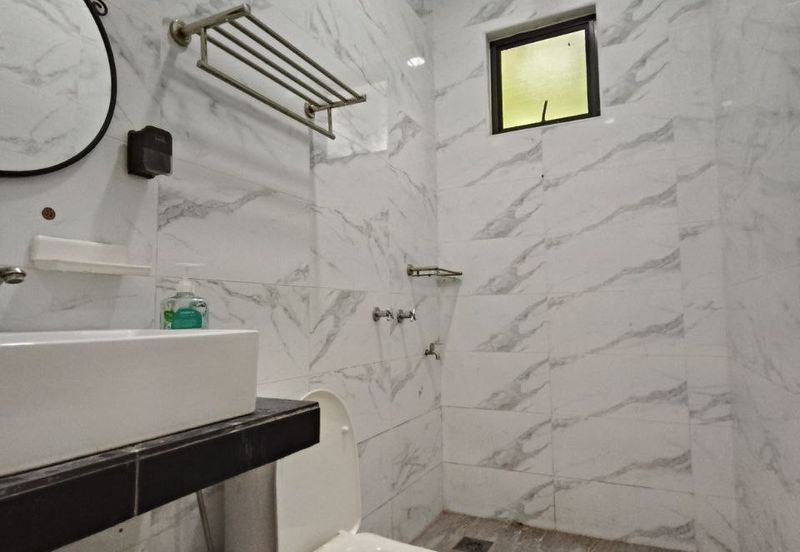 College Heights Garden Resort