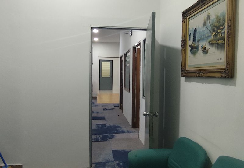 Semi Detached 1.5 Storey Factory Warehouse Renovated, Seksyen 9 IKS Bandar Baru Bangi