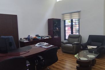 Semi Detached 1.5 Storey Factory Warehouse Renovated, Seksyen 9 IKS Bandar Baru Bangi