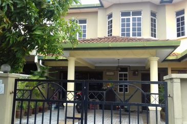 2 Sty Terrace at Taman Mawar Bandar Salak Tinggi Sepang