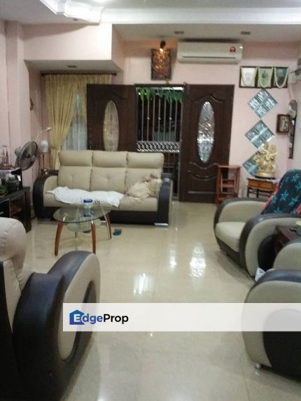 Double Storey Terrace @ Sek 23 Shah Alam, Selangor, Shah Alam