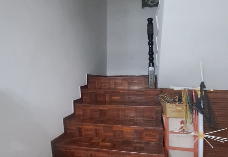 SL 8, Bandar Sungai Long