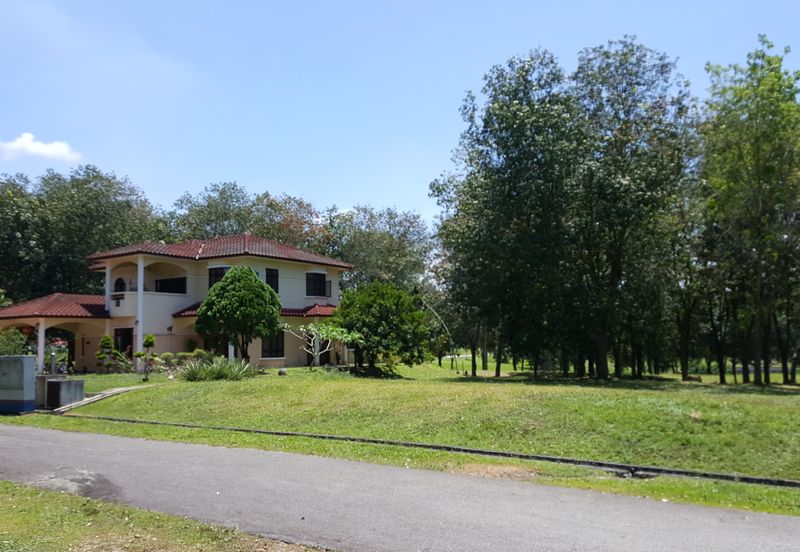 College Heights Garden Resort