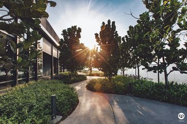 Aria Luxury Residence