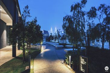 Aria Luxury Residence