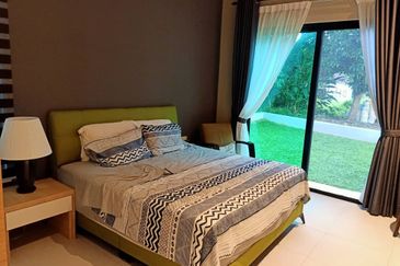 College Heights Garden Resort