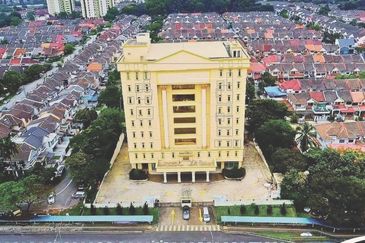 9 Storey building for sale at Prime location of Subang Jaya 