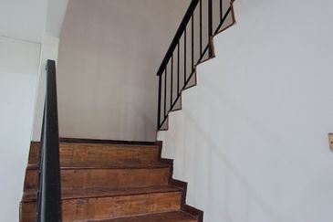 SL 4, Bandar Sungai Long