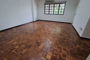 SL 4, Bandar Sungai Long