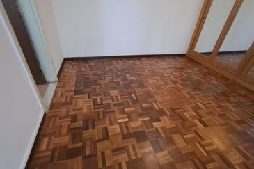 SL 4, Bandar Sungai Long