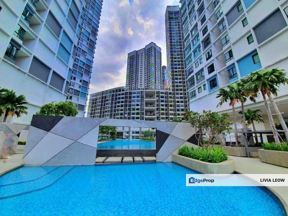 Sale -35% Below Market Value I-Suite  I-City  Seksyen 7 Shah Alam, Selangor, Shah Alam