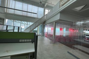 10 storey Building for sale ready for occupation at Value price at  Jalan Seri Utara 1, Taman Wahyu, Kuala Lumpur 