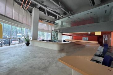 10 storey Building for sale ready for occupation at Value price at  Jalan Seri Utara 1, Taman Wahyu, Kuala Lumpur 