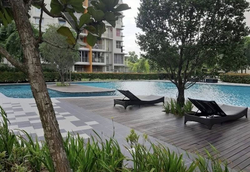 Midfields Condominium