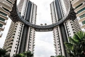 Datum Jelatek Residence