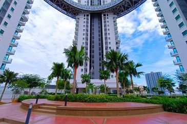 Datum Jelatek Residence