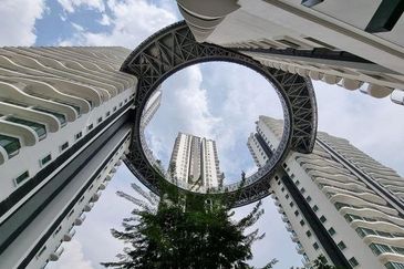 Datum Jelatek Residence