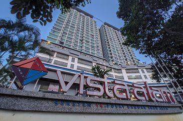 Vista Alam Serviced Apartment