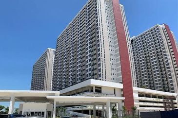 LakeFront Residence Cyberjaya