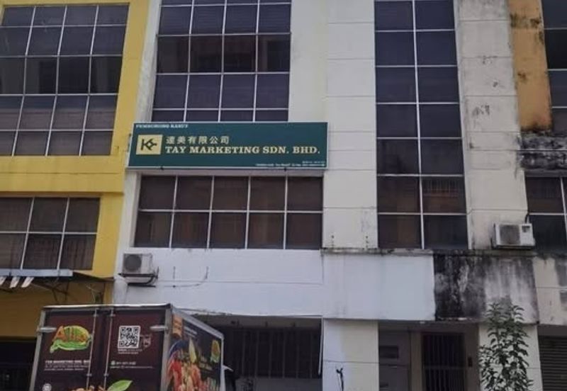 Sale Below market 4 storey shoplot at  Taman Prima Selayang  Batu Caves, Selangor