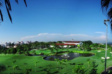 Tropicana Golf & Country Resort