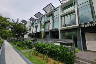 East Residence @ KLGCC