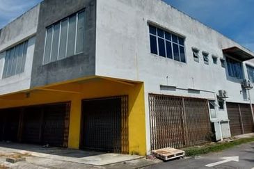 Sale Below Market No. 16, Jalan Raja Nala 14, Off Jalan Bukit Kapar, Taman Bukit Kapar, 42200 Klang, Selangor Double Storey Shop Office (Corner Lot)