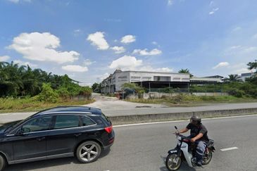 Sale Below Market Value 1.5 storey Light Industrial Factory at  EE Light Industrial Park, Jalan Meru, Klang