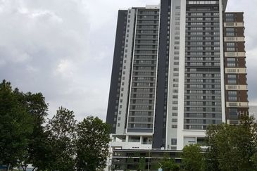 Pandora @ Tropicana Metropark