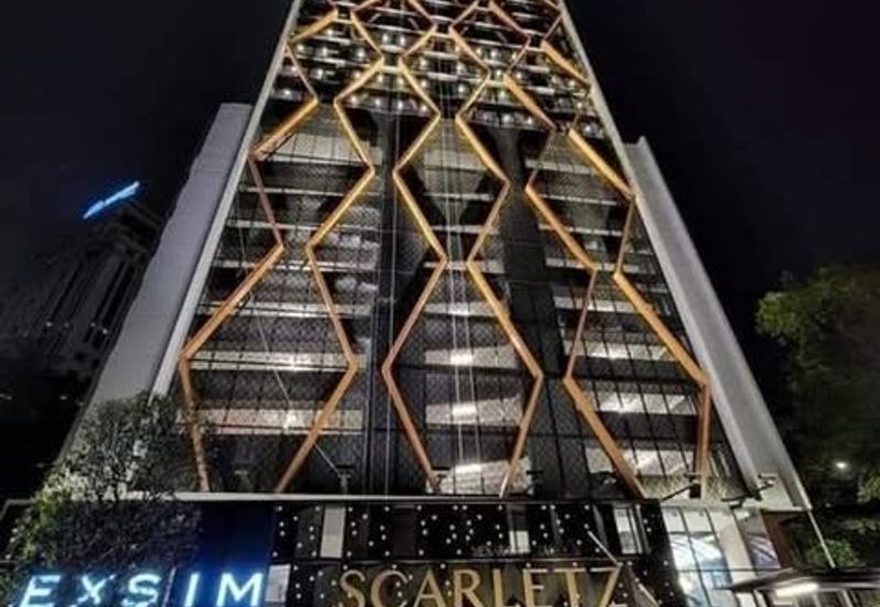 Scarletz Suites