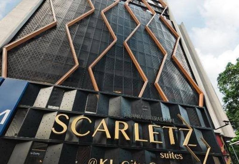 Scarletz Suites