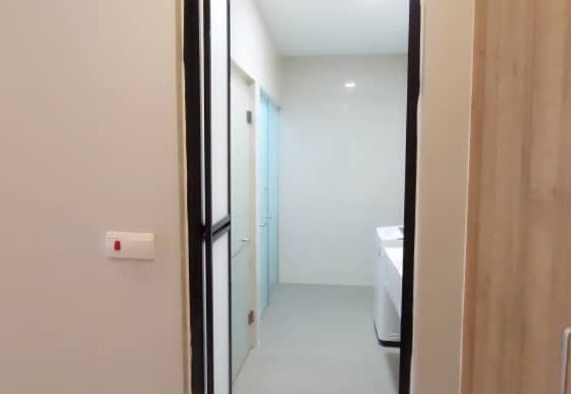 Tropicana City Tropics