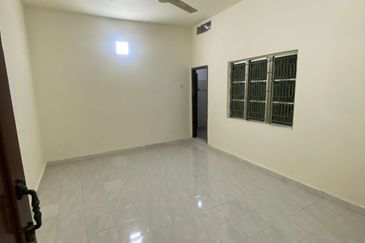 Rent Bungalow  Jalan Ipoh Kuala Lumpur 6000sf P/Furnish 4Rooms 3CarPark Near Mrt Sentul