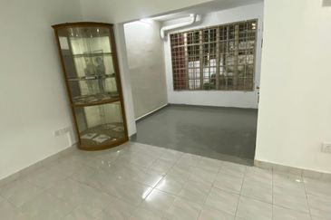 Rent Bungalow  Jalan Ipoh Kuala Lumpur 6000sf P/Furnish 4Rooms 3CarPark Near Mrt Sentul