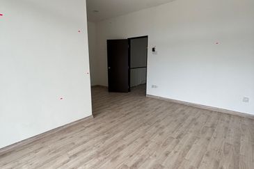 Rent House Taman Aman Bayu  2085sf 4Rooms 2CarPark Near Taman Tekali