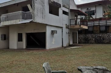  Rent Bungalow Taman Connaught Cheras 2,310sf Non Furnish 4Rooms 6CarPark