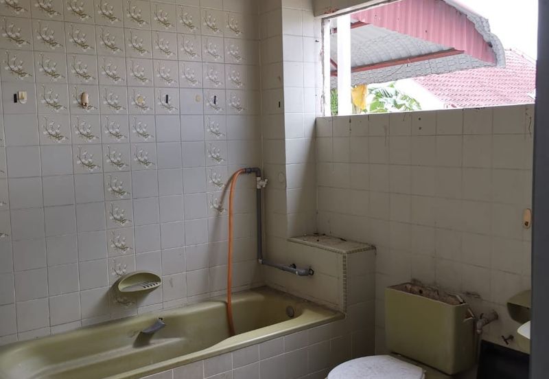  Rent Bungalow Taman Connaught Cheras 2,310sf Non Furnish 4Rooms 6CarPark