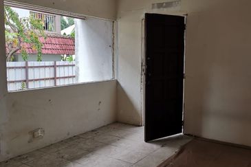  Rent Bungalow Taman Connaught Cheras 2,310sf Non Furnish 4Rooms 6CarPark