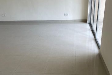 Rent Townhouse Suria Permaisuri, Bandar Tun Razak Cheras 2463sf 4Rooms 2CarPark 