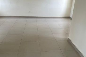 Rent Townhouse Suria Permaisuri, Bandar Tun Razak Cheras 2463sf 4Rooms 2CarPark 